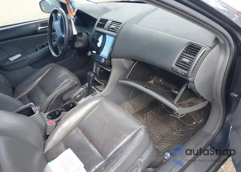 2005 Honda Accord 3.0 Ex z USA, uszkodzony, nr VIN 1HGCM66555A037412